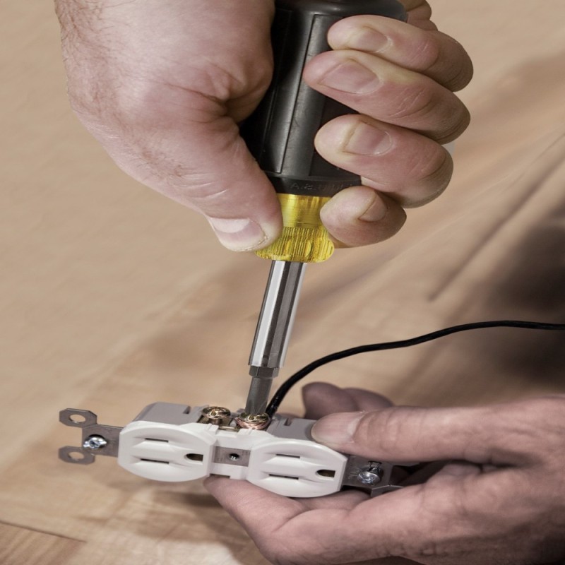 Desarmador de caja/desarmador multipunta, 5 en 1 Klein Tools